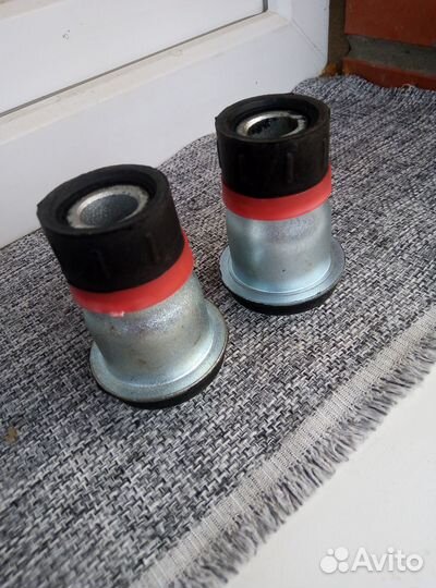 Сайлентблок подрамника