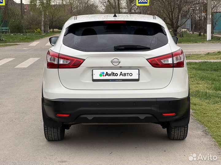 Nissan Qashqai 2.0 CVT, 2015, 141 700 км