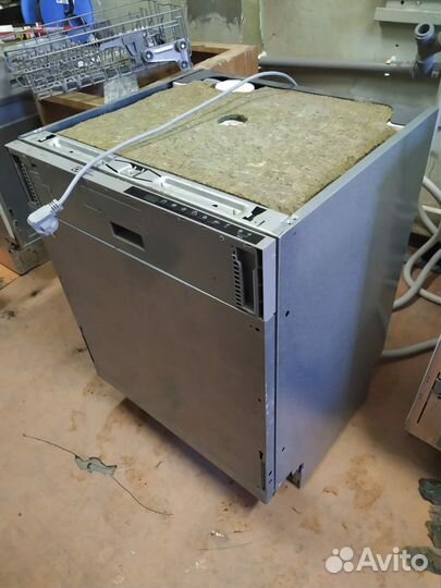 Посудомоечная машина Electrolux 60 см