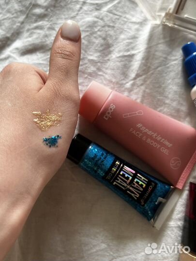 Набор косметики и 2 косметички Nyx