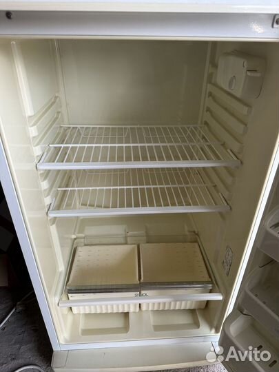 Холодильник бу Стинол