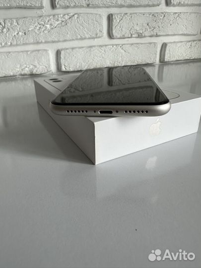 Телефон iPhone 11 128 gb