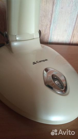 Лампа настольная