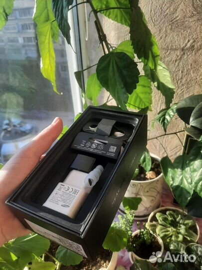 Samsung Galaxy S10, 8/128 ГБ