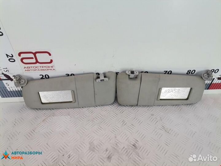 Козырек солнцезащитный BMW 3 E46 2001 51168267901