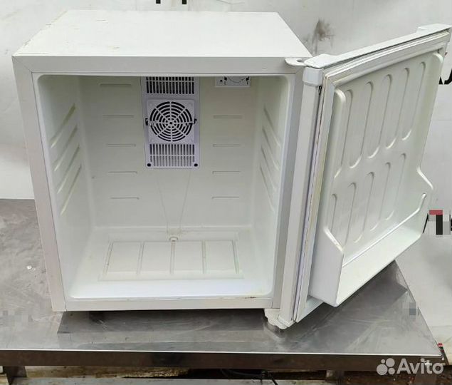 Шкаф холодильный барный Supra TRF-030