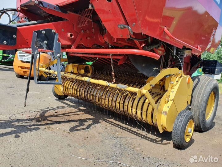 Пресс-подборщик New Holland Пресс-подборщик рулонный BR, 2004