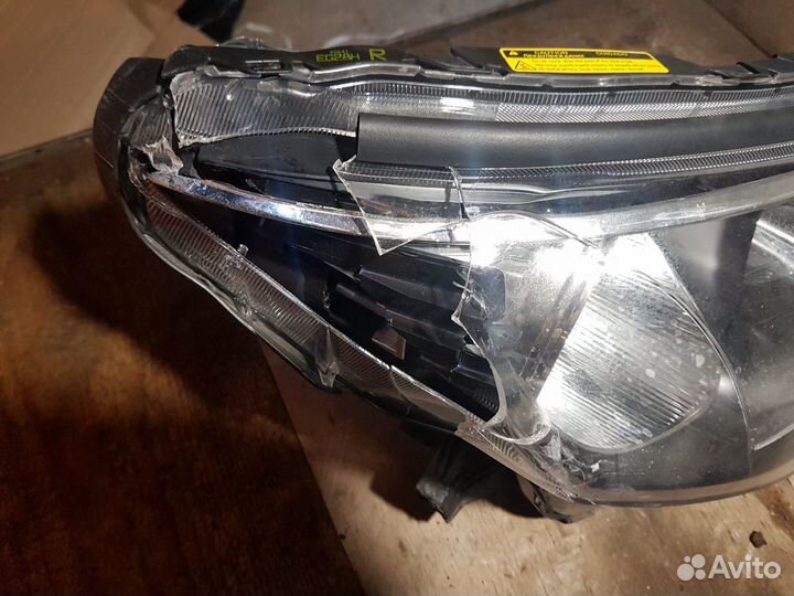 Фара на раф 4