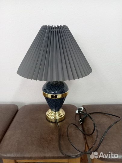 Лампа настольная