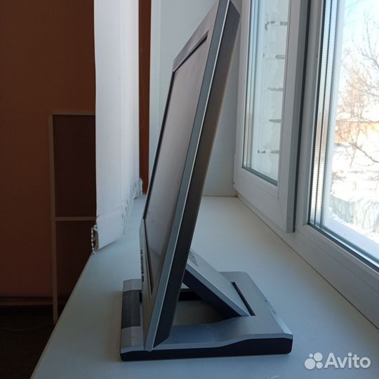 Монитор Samsung SyncMaster 152 s