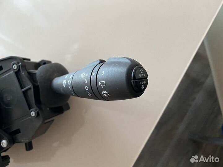 Переключатель правый Лада Веста Икс Рей Логан2
