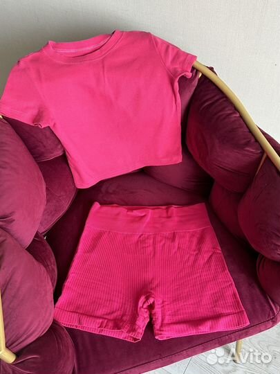 Красивейший женский спортивный комплект