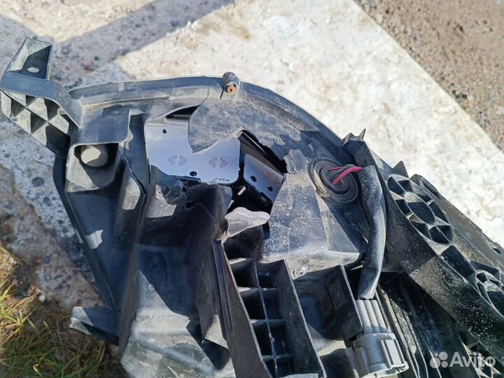 Nissan x-trail t32 фары на з/ч