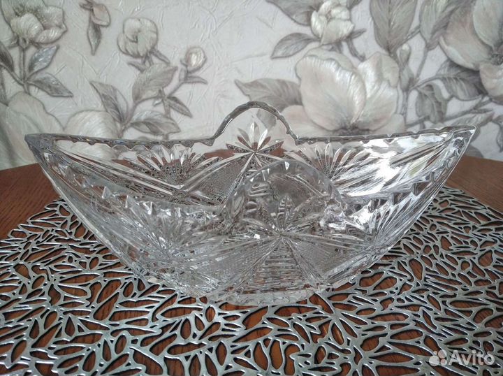 Конфетница хрустальная советского производства