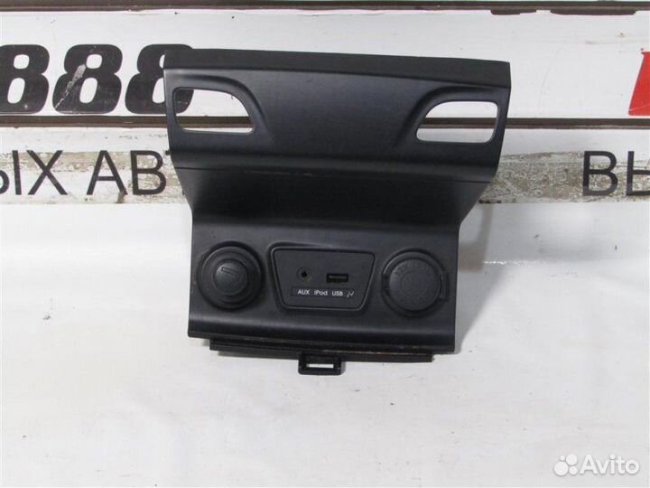 Гнездо прикуривателя AUX, USB, Розетка Hyundai