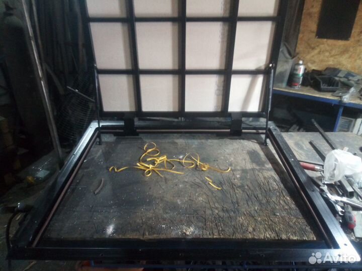 Люк стальной напольный в подвал/погреб