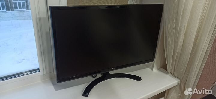 Монитор LG 27