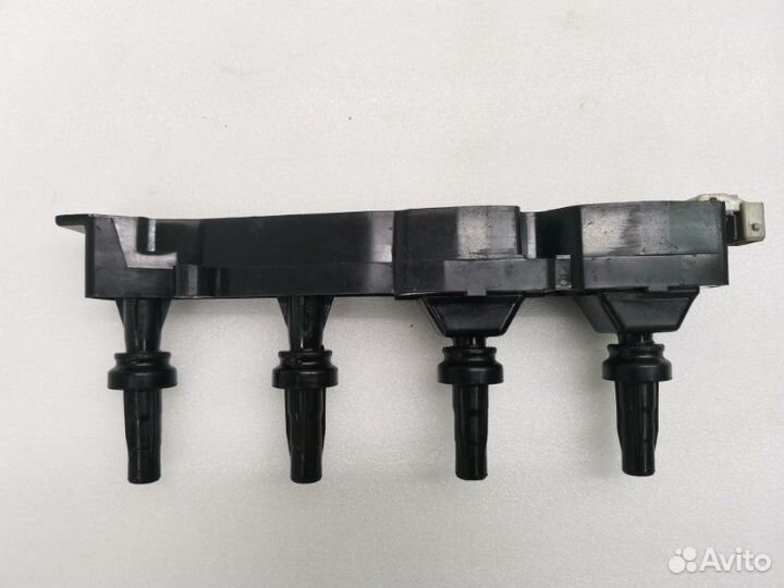 Катушка зажигания Peugeot Partner B9 TU5JP4B 2013