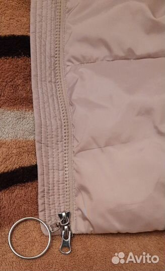 Пуховик новый слоновая кость на девочку 13-15лет