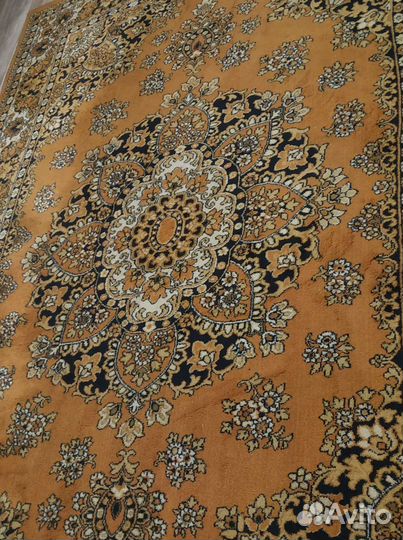 Ковер шерстяной