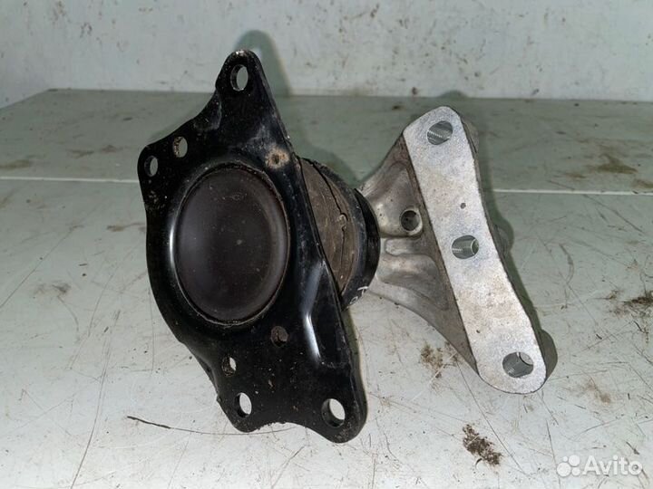 Подушка двигателя Volkswagen Polo cедан cwva 2016