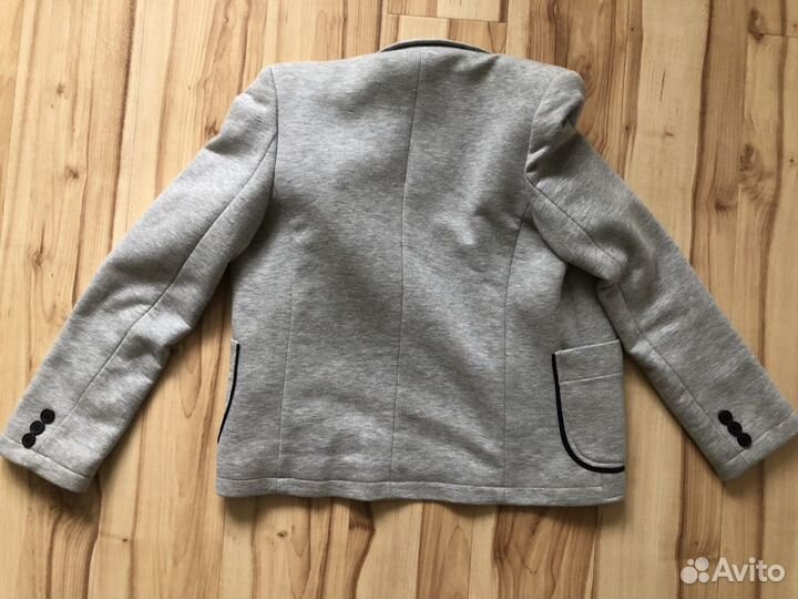 Пиджак на мальчика 140