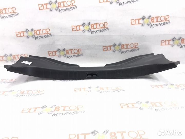 Накладка петли багажника Nissan Teana (J32) 2008