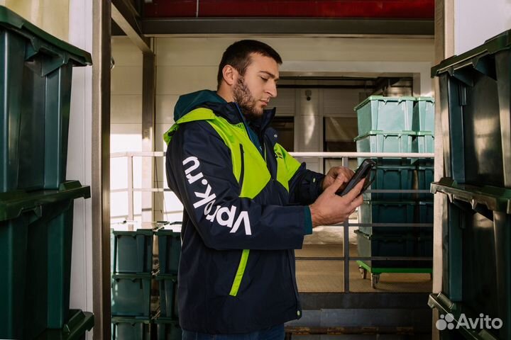 Водитель - экспедитор на служебном авто