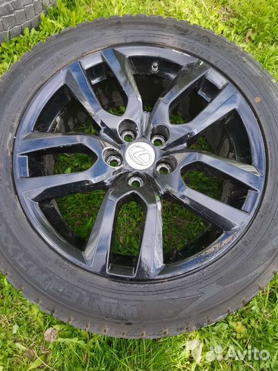 Оригинальное черное литье Тойота, Лексус