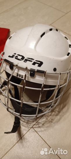 Шлем хоккейный, амуниция для хоккея
