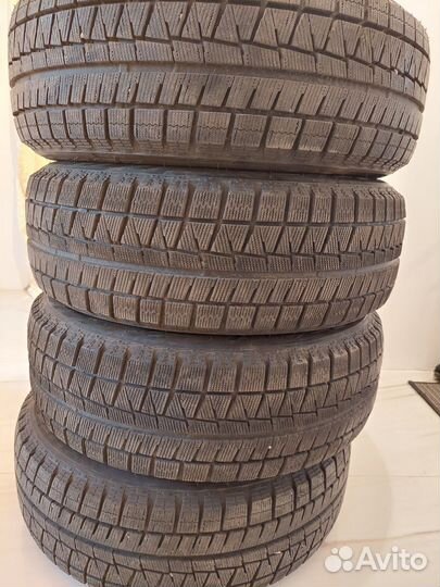Bridgestone Blizzak Revo GZ 2.25/60 R17