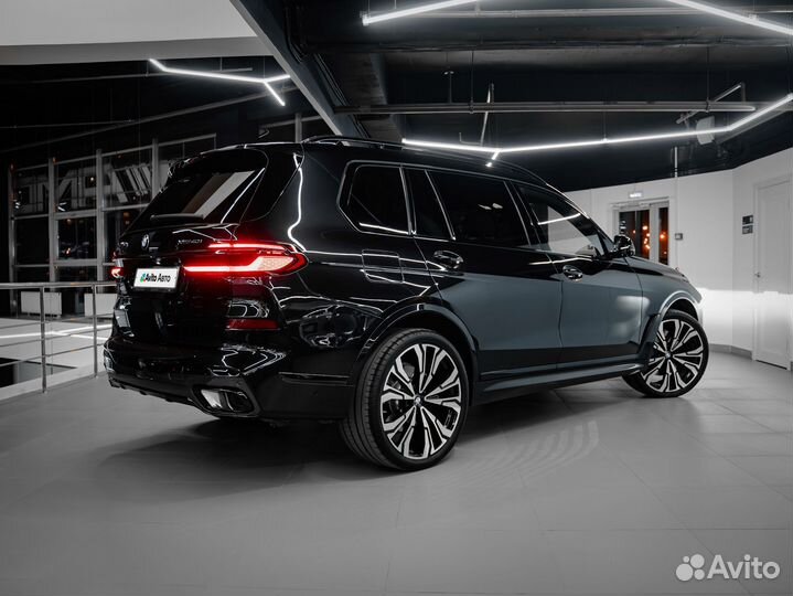 BMW X7 3.0 AT, 2023, 9 255 км