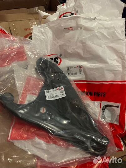 Рычаг передний левый Логан/Ларгус круговая проточк