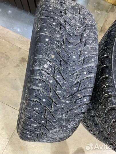 Nokian Tyres Hakkapeliitta 8 SUV 235/65 R17