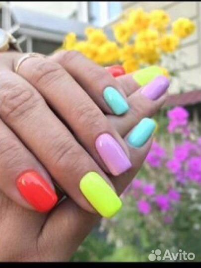Маникюр с покрытием лаком
