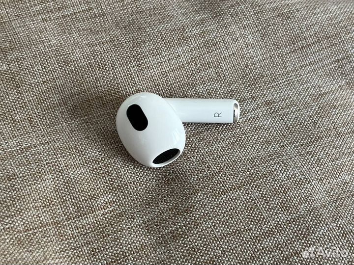 Airpods 3 правый наушник новый