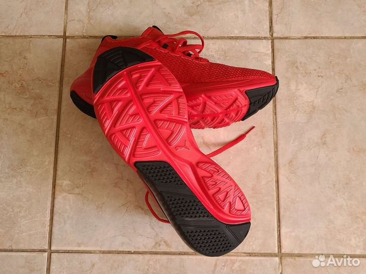 Кроссовки мужские 41 размер оригинал новые