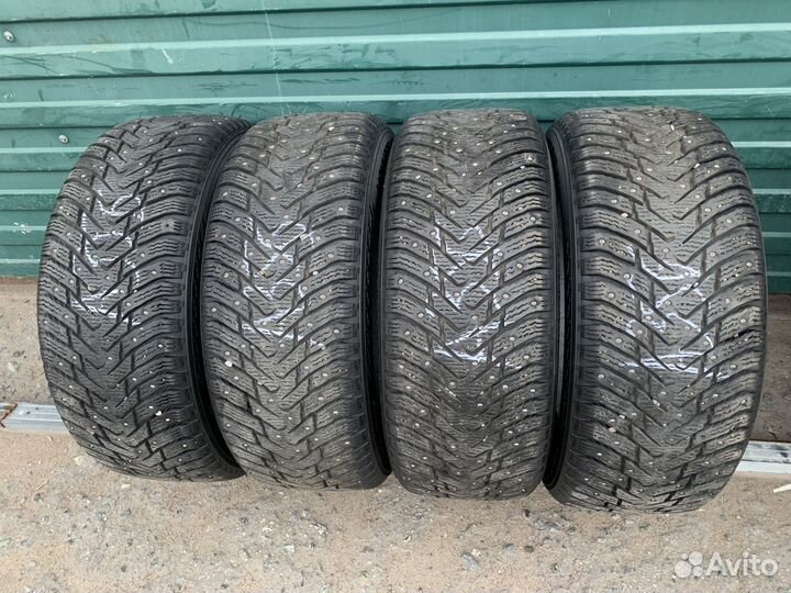 Nokian Tyres Hakkapeliitta 8 235/55 R17 103T