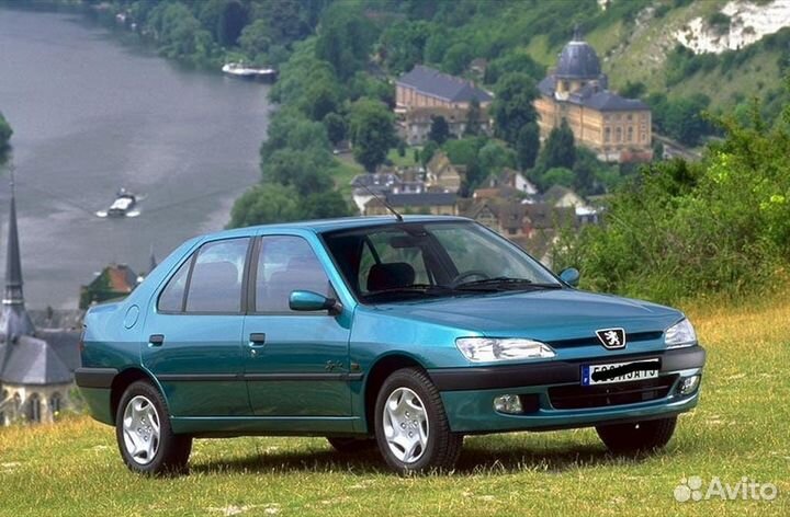 Козырек солнцезащитный правый для Пежо 306 1998г