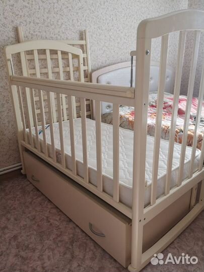 Продажа детской кроватки в комплекте с матрасом