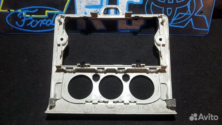 Рамка магнитолы Ford Focus 2 2.0 aoda