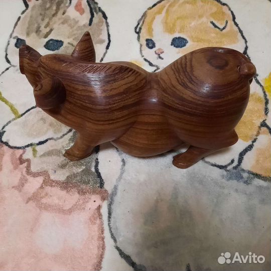 Большая статуэтка Хрюшка.Дерево