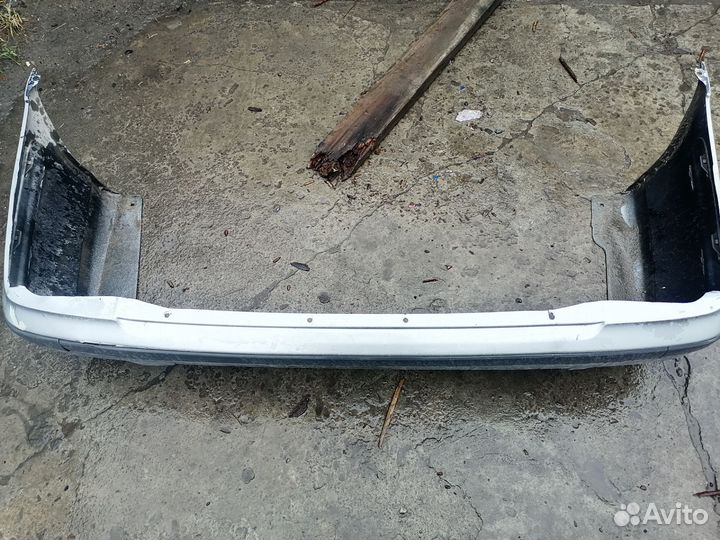 Бампер задний Ниссан Санни