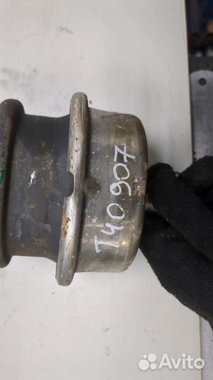 Подушка крепления двигателя Lexus LS460, 2007