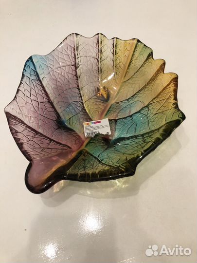 Ваза из цвветного стекла