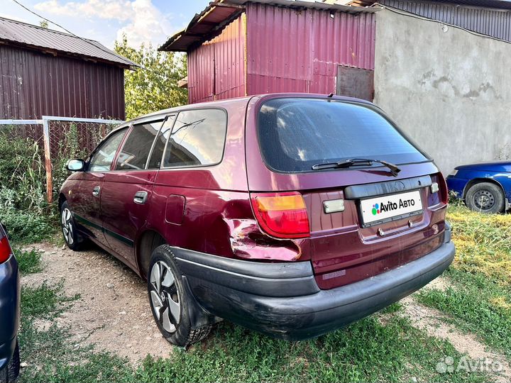 Toyota Caldina 1.5 AT, 1997, 295 000 км