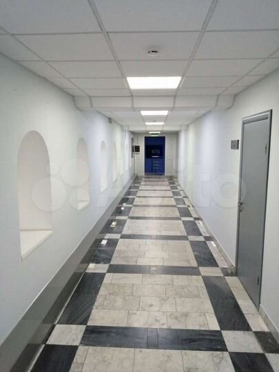 Здание, 1373.8 м²