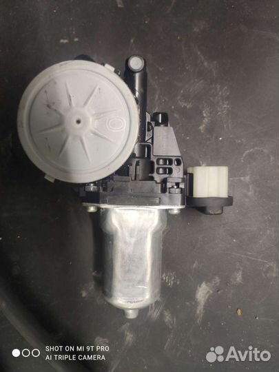 Мотор стеклоподъёмника 80730 JM00A