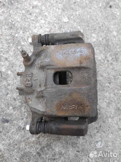 Суппорт левый передний Nissin 15cl13vn