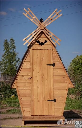 Дачный туалет деревянный KEY670